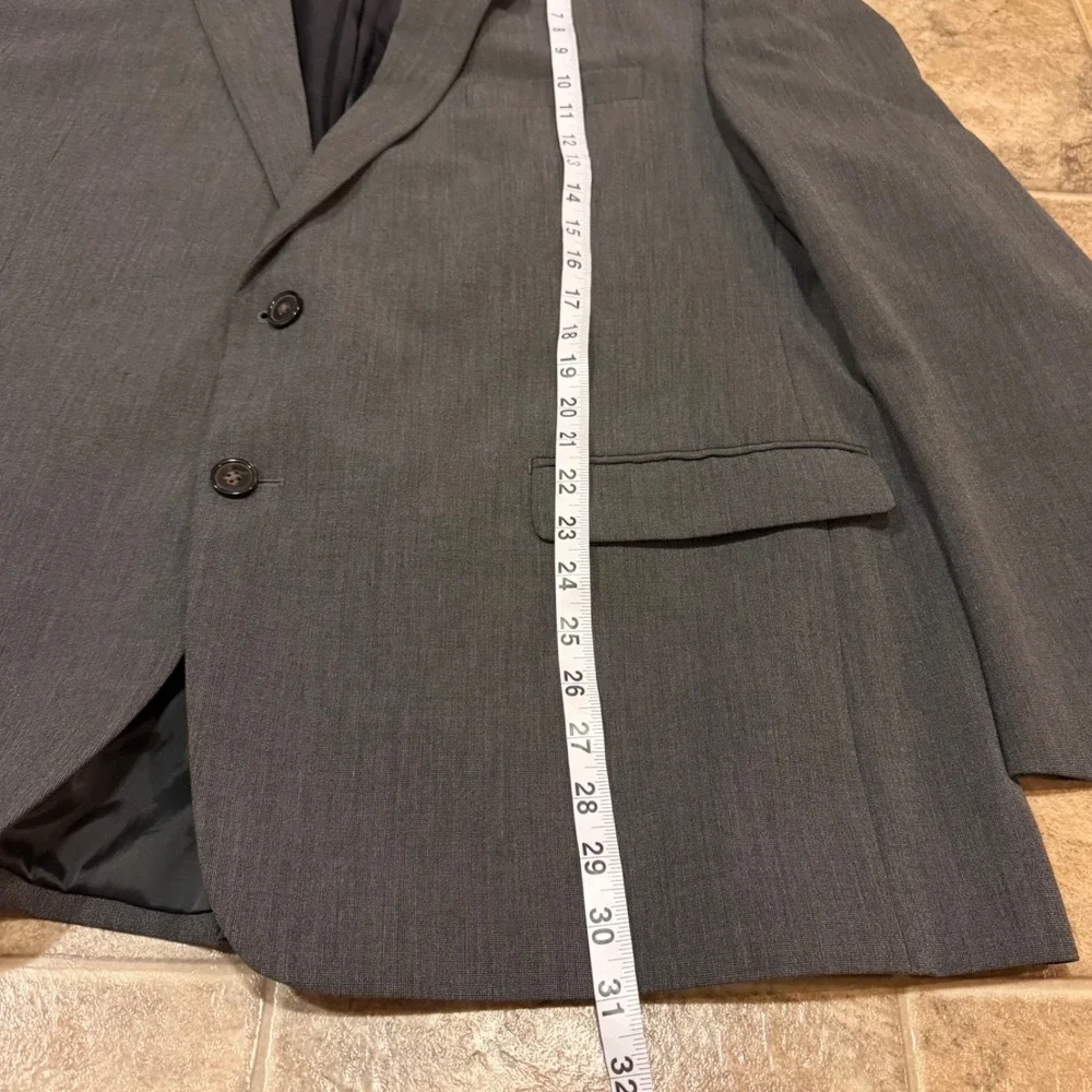 Chaps Mens Gray Two Button Suit Jacket Blazer 48R Regular Fit Notch Lapel Solid